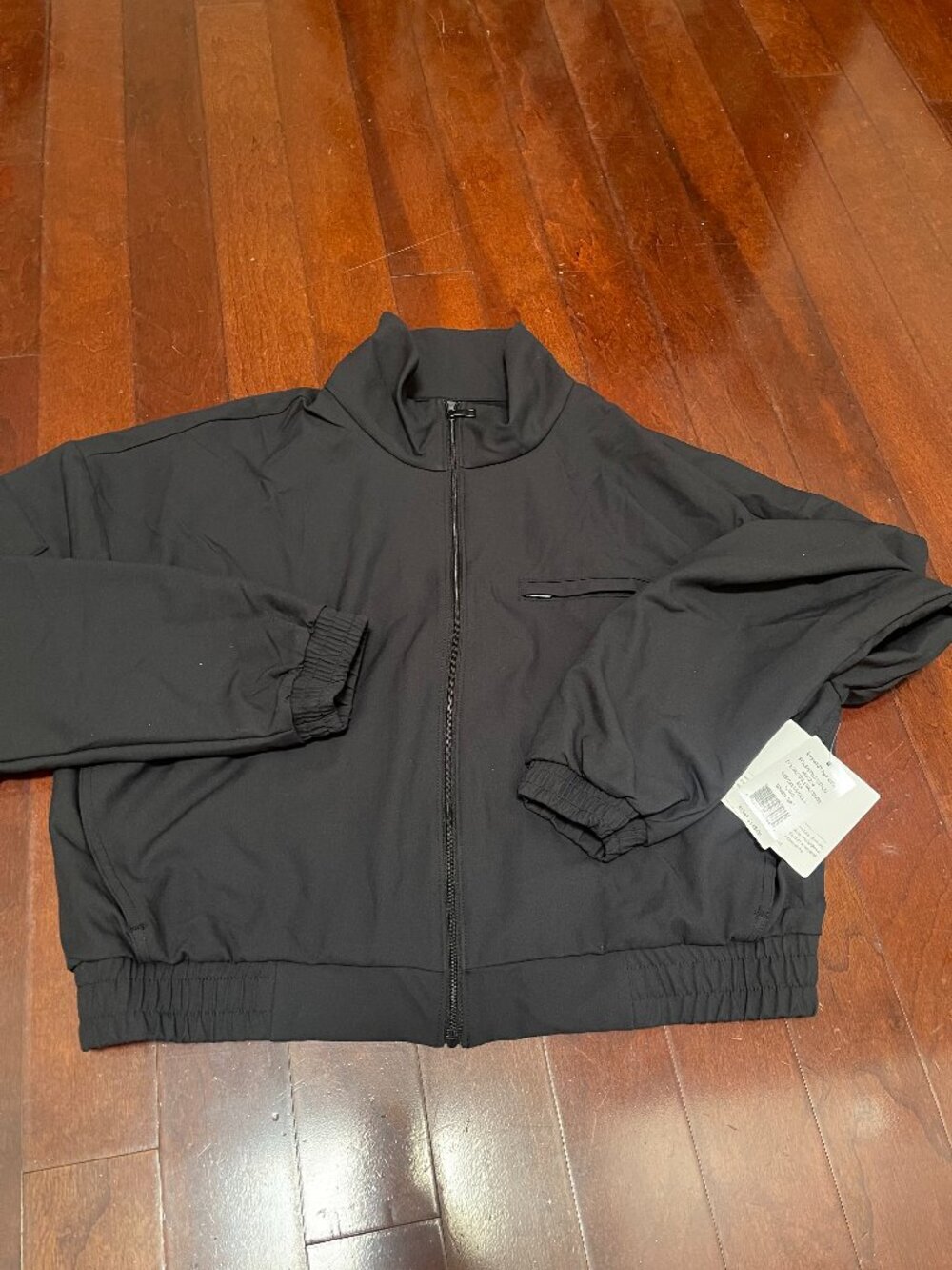NWT Beyond Yoga Status Pocket Sleeve Cropped Jacket Black Large